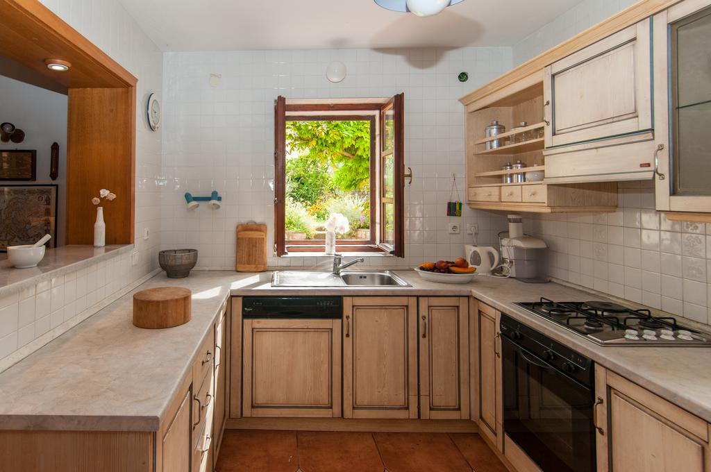 Вилла Family House Lana Осор Экстерьер фото